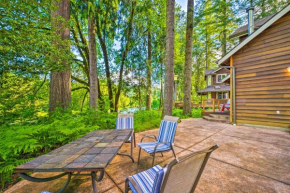 The River House with Deck, on McKenzie River!